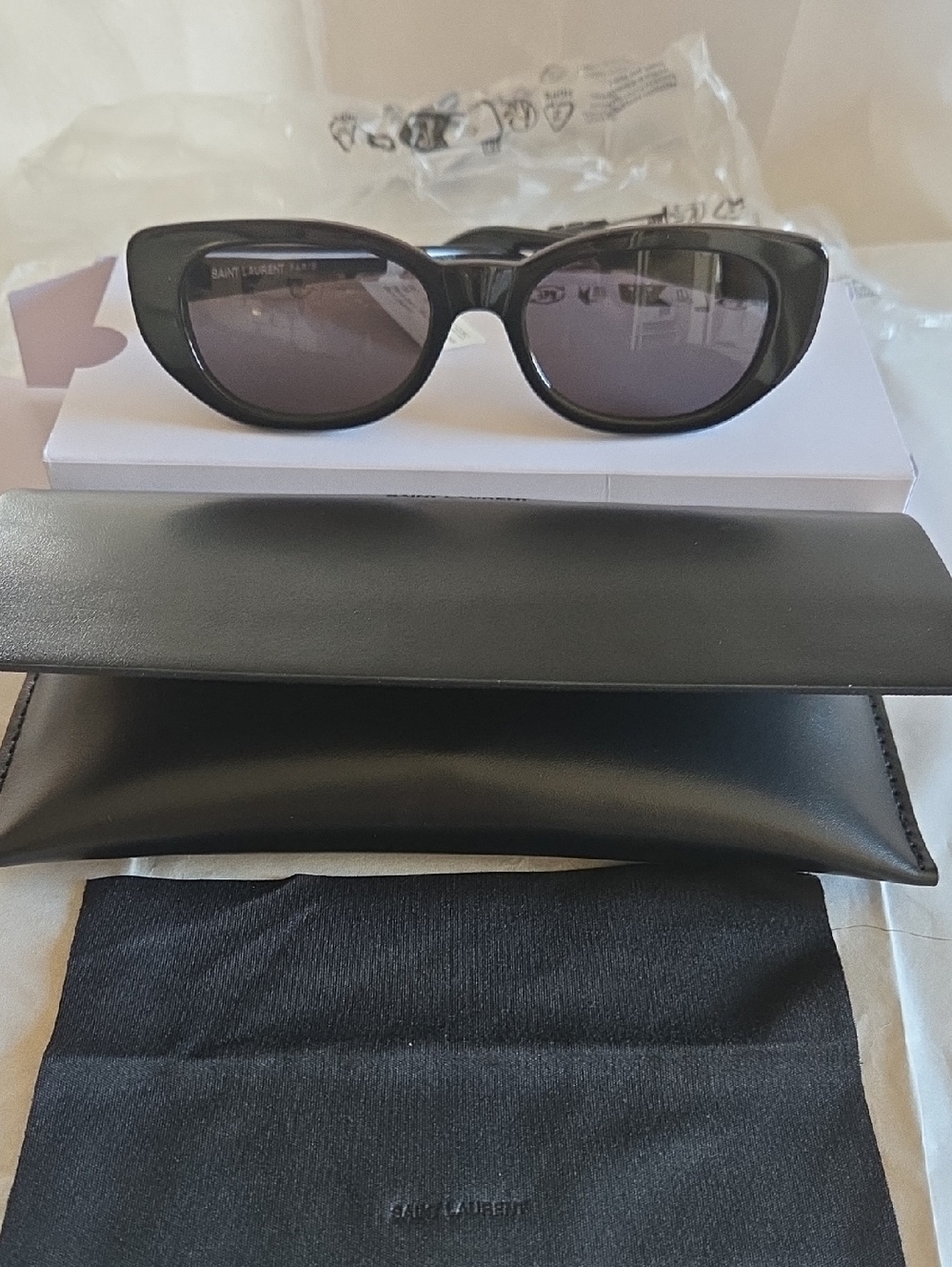 Saint Laurent Black Cat Eye Frame Sunglasses - Picture 3 of 11